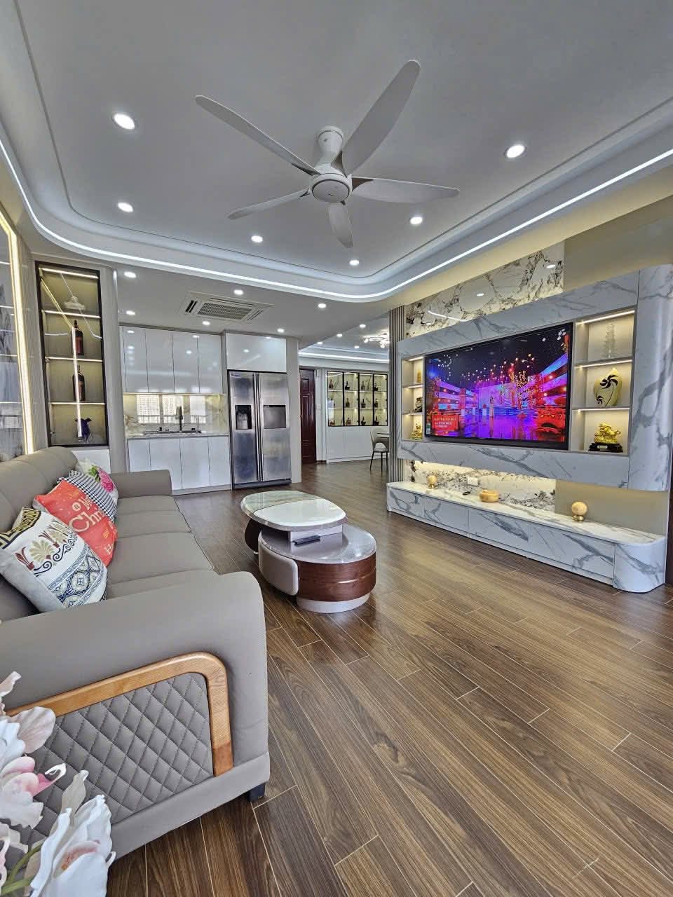 SIÊU PHẨM 4 NGỦ CỰC VIP TRUNG YÊN PLAZA 122m2.