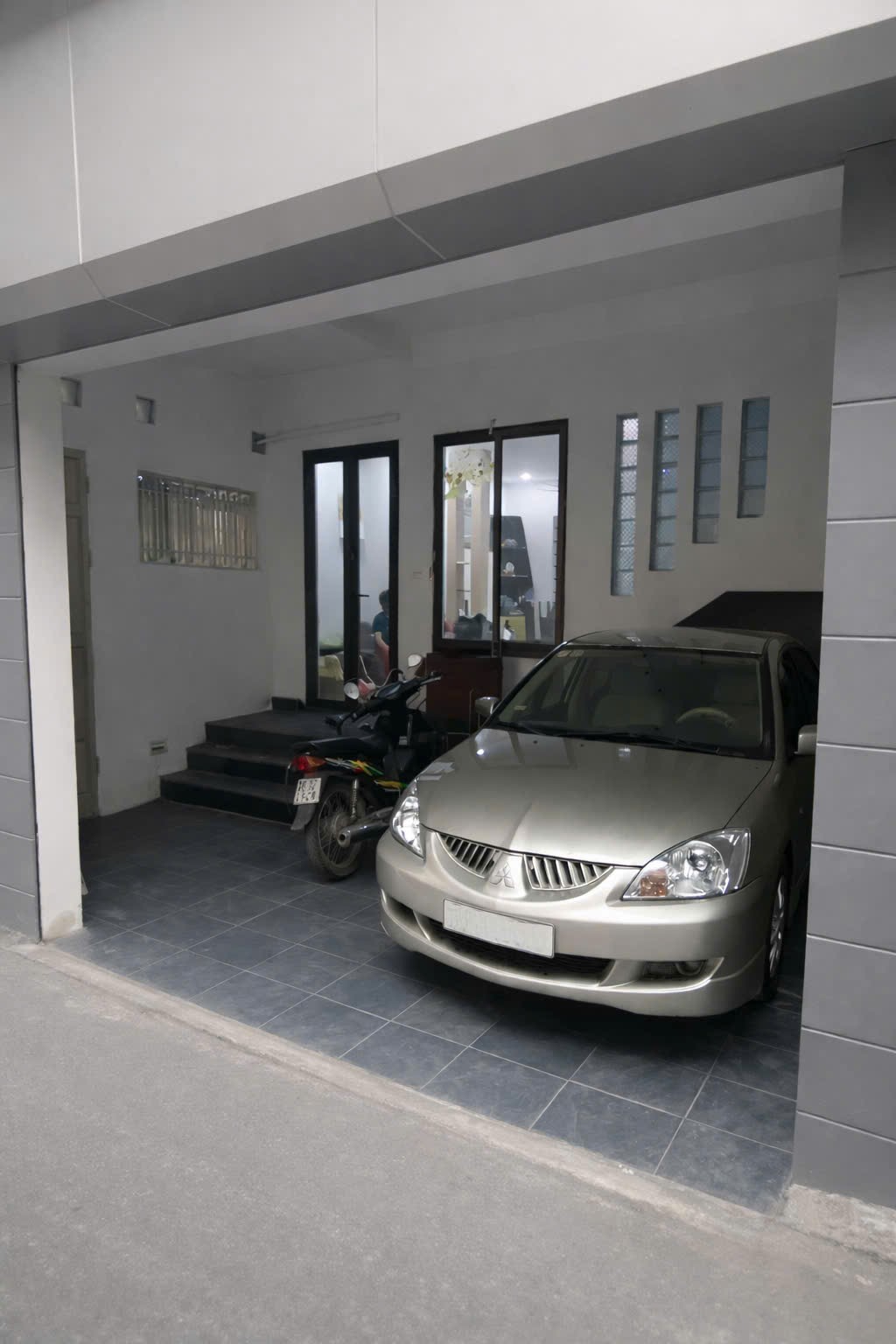 HUY DU - HÀM NGHI - LÔ GÓC - GARA ÔTÔ - KHUNG CỘT CHẮC CHẮN