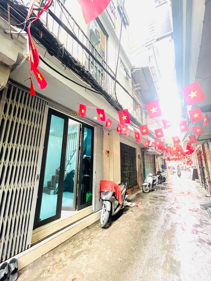 ĐÀO TẤN - NHÀ LÔ GÓC - NGÕ THÔNG KINH DOANH - Ở SƯỚNG - 30M² - NHỈNH 5 TỈ
