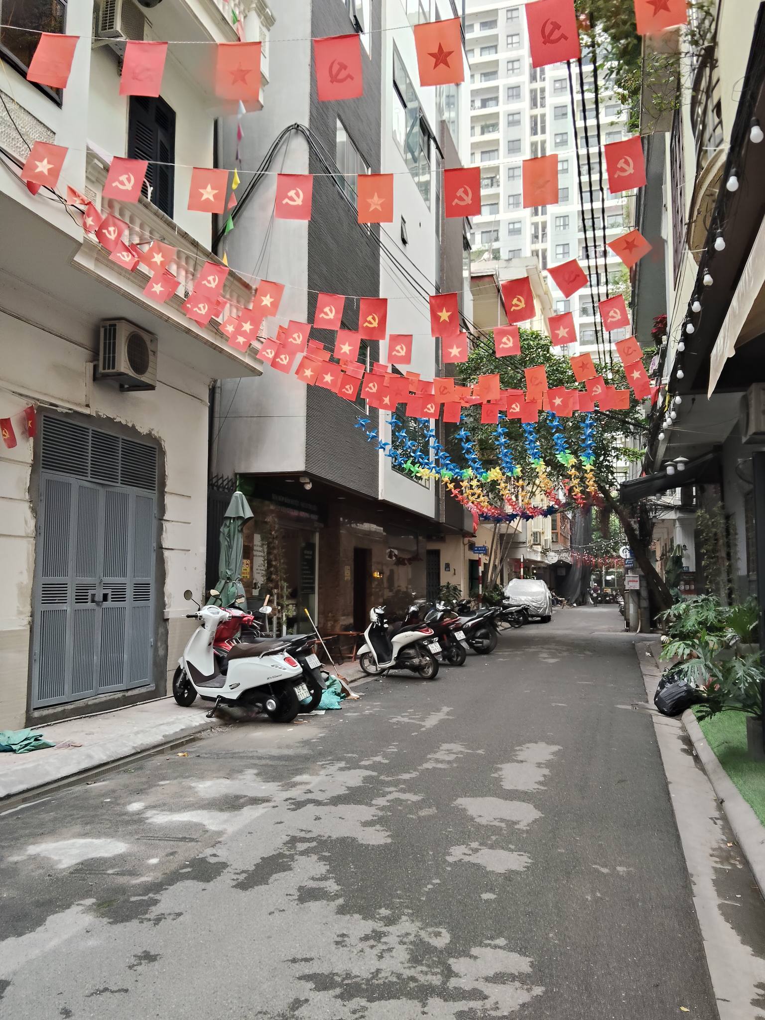 NHÀ NGÕ 105, XUÂN LA, TÂY HỒ-KD-Ô TÔ:34/41M X3T, MT 4,1M, GIÁ 14,4 TỶ.
