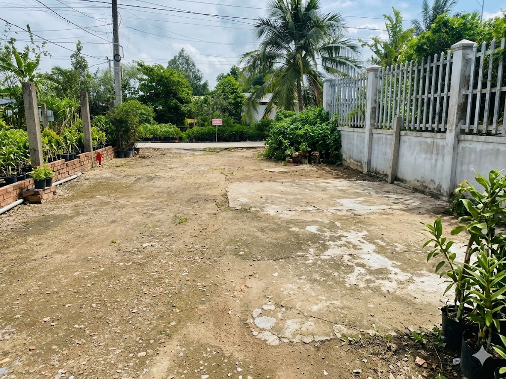Đất thổ cư Sổ Hồng 300m2 Phạm Hồng Thái, TP Sa Đéc, Đ.Tháp. Hướng Tây Bắc, giá 2 tỷ.