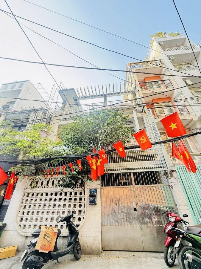 BÁN NHÀ HẺM XE HƠI SÁT MẶT TIỀN TÔN THẤT TÙNG QUẬN 1– NGANG LỚN HIẾM CÓ 6.7M – 55TỶ