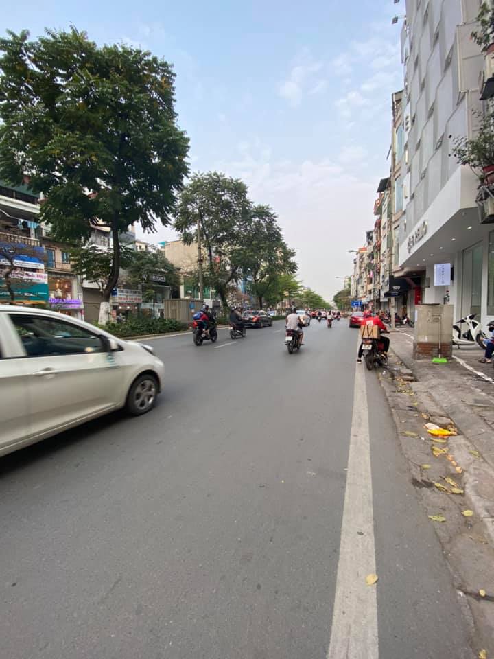Bán nhà Kim Mã, Ba Đình, dt 80m, 7 tầng thang máy, ô tô vào nhà, 2 mặt thoáng. Giá 26 tỷ