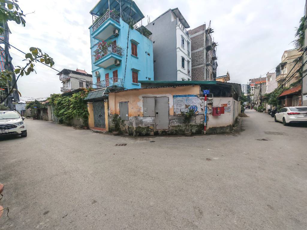 BÁN NHÀ Ô TÔ TRÁNH-NGÕ THÔNG TỨ TUNG-VỊ TRÍ CỰC ĐẸP-KHÔNG LỖI PHONG THUỶ