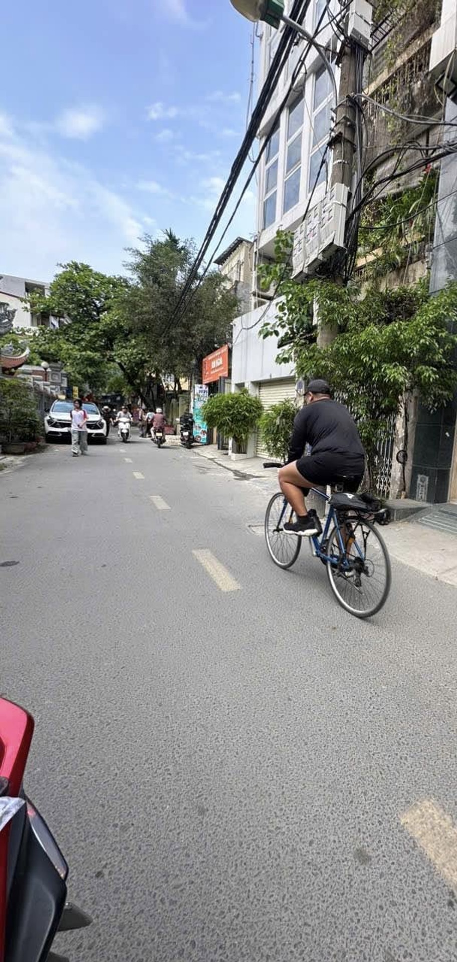 BÁN SIÊU PHẨM MẶT PHỐ NGUYỄN PHÚC LAI- DÒNG TIỀN ỔN ĐỊNH. CẢ TÒA NHÀ VĂN PHÒNG Ô TÔ VÀO TRONG NHÀ.TÒA NHÀ VĂN PHÒNG 9 TẦNG DUY NHẤT LỪNG LỮNG (491 TR/M )