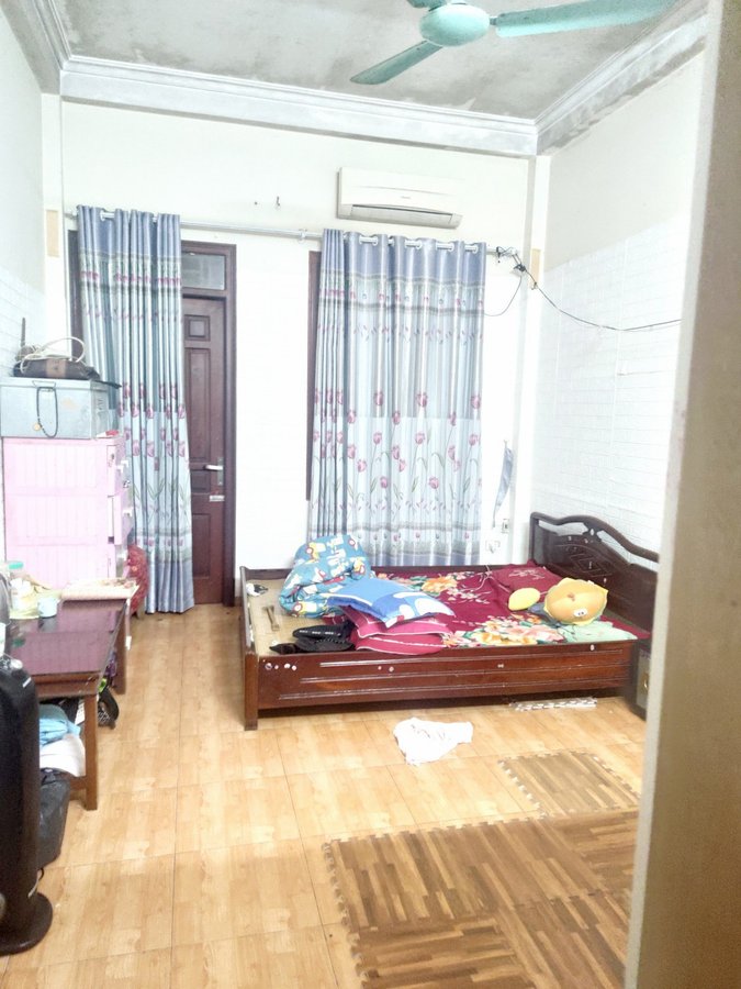 Bán Nhà Định Công Thượng. Hoàng Mai. Ô Tô. DT 49m2. MT 3,5m. Giá 16.7 Tỷ
