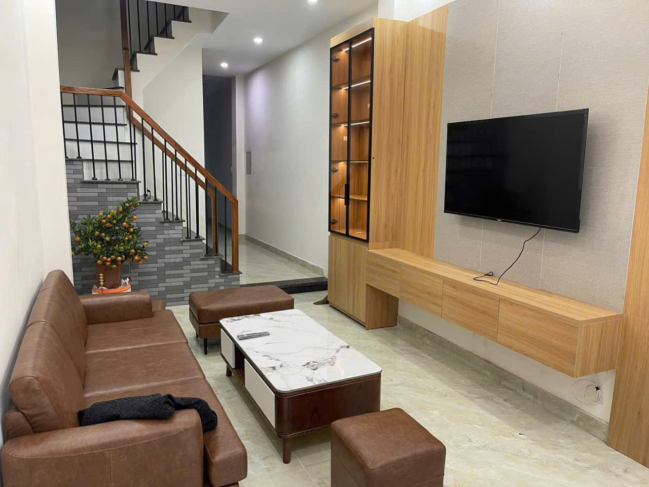 Bán nhà Vạn Phúc, 42m2, 5 tầng, thang máy, ô tô qua cửa, 12.x tỷ
