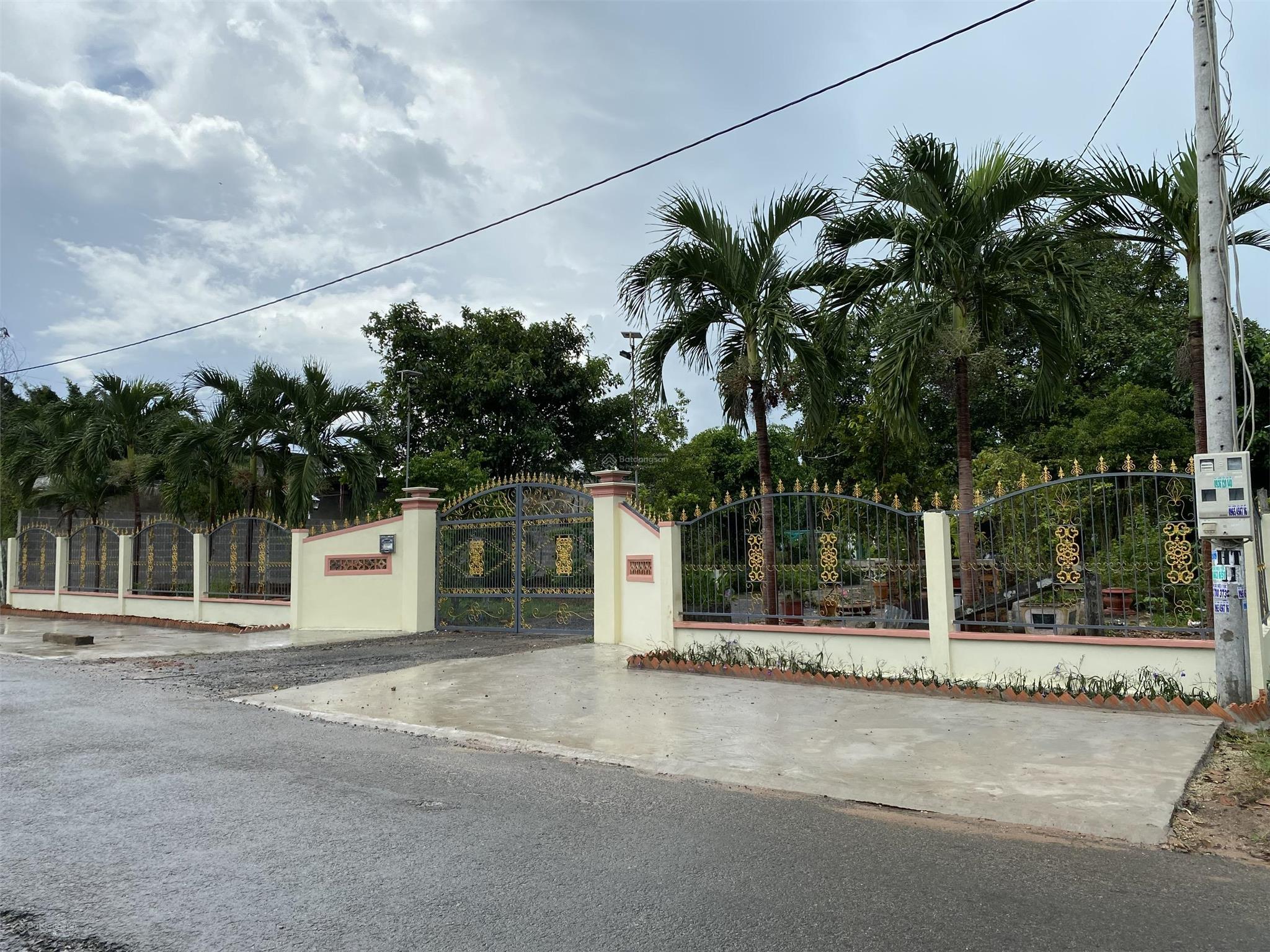 Bán biệt thự vườn, mặt tiền đường Lê Đức Thọ - Trung tâm TP. Phú Mỹ - Bà Rịa - Vũng Tàu (nay là phường Tân Thành - TP