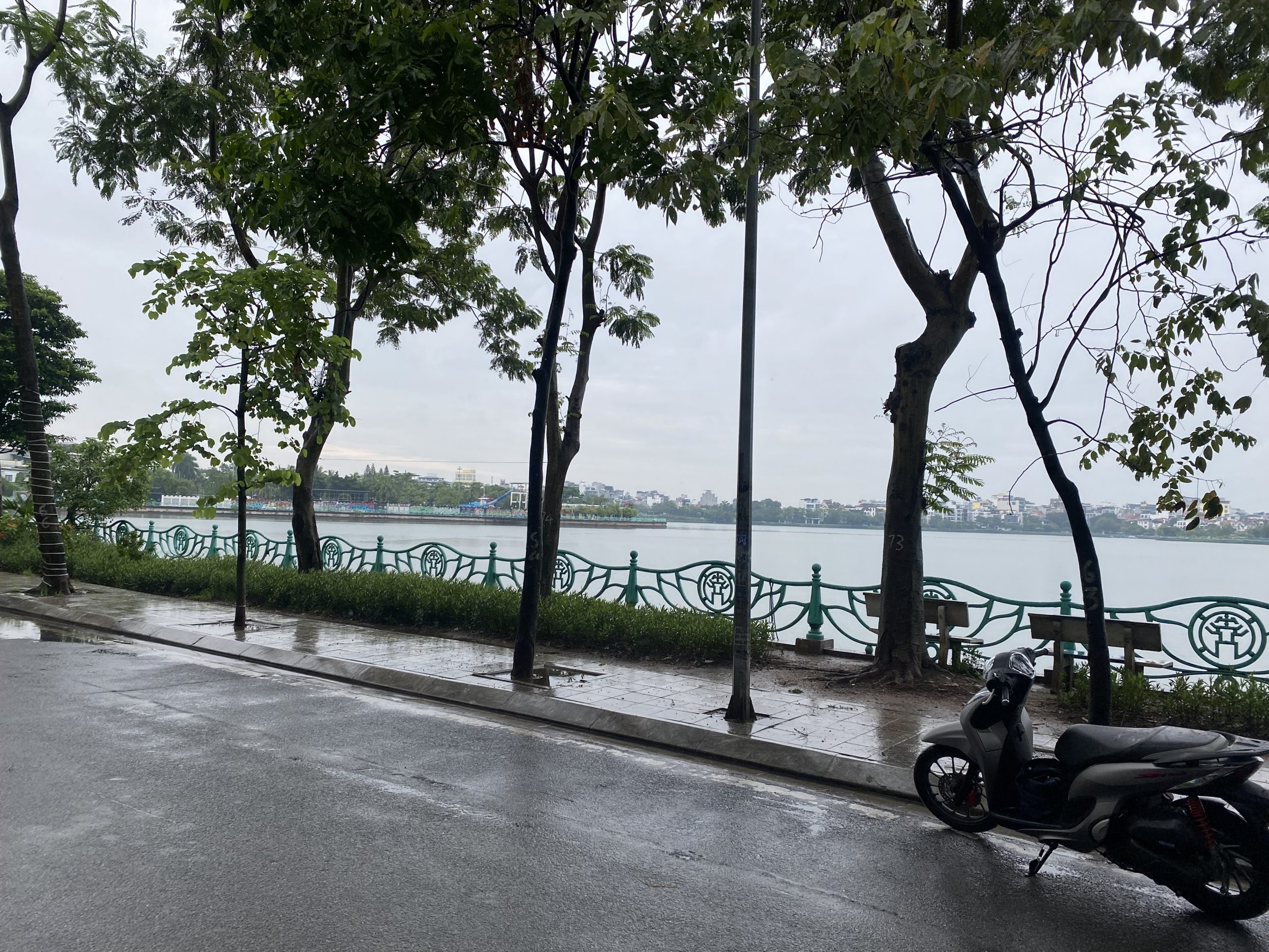 BÁN NHÀ MẶT NGÕ-MẶT TIỀN RỘNG-NỞ HẬU-TOÀ APARTMENT VIEW HỒ TÂY THOÁNG SÁNG - THƠ MỘNG -MÁT MẺ QUANH NĂM SIÊU HIẾM-PHỐ NHẬT CHIÊU
