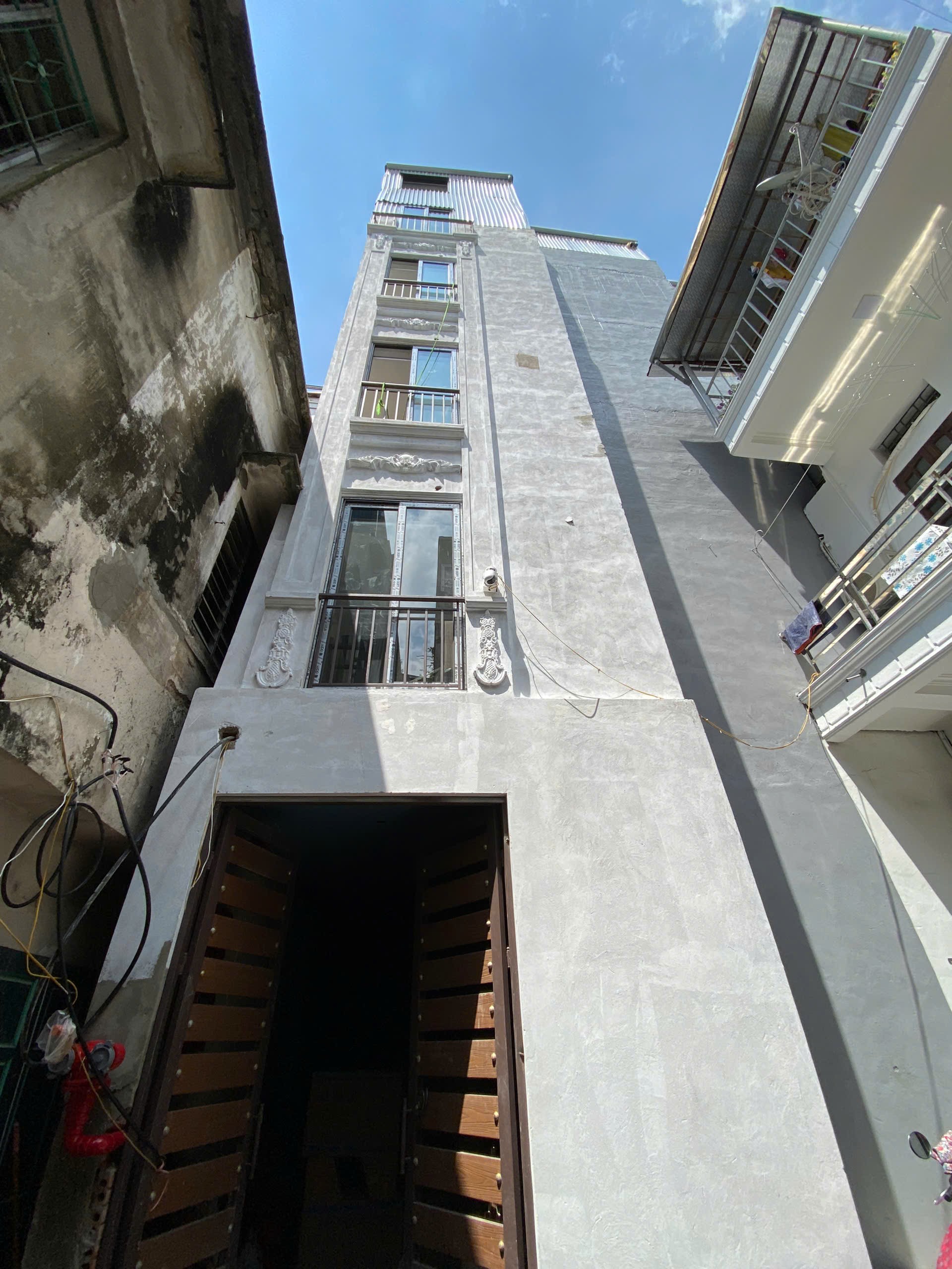 BÁN NHÀ SIÊU PHẨM DÒNG TIỀN - 6 TẦNG THANG MÁY - 20 PHÒNG KHÉP KÍN FULL NỘI THẤT - DÒNG TIỀN 80TR/THÁNG