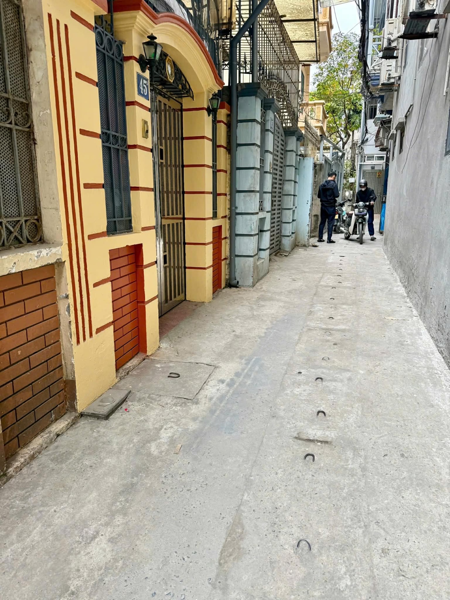 BÁN SIÊU PHẨM HAI MẶT THOÁNG-THÔNG SỐ HIẾM-HÀNG XÂY CCMN TUYỆT PHẨM-GẦN HỒ ĐẦM HỒNG-XÂY CCMN QUÁ ĐỈNH -NGÕ NÔNG-CƠ HỘI CHO NHÀ ĐẦU TƯ