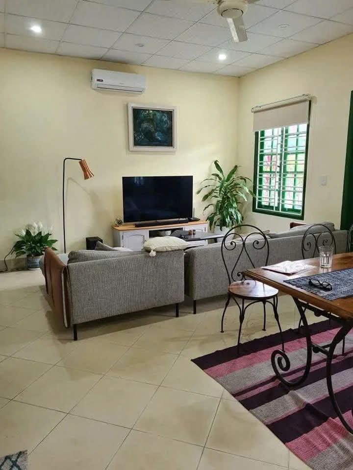 Khu vực: Phố Cửa Bắc, Ba Đình, Hà Nội Diện tích: 62m² | 5 tầng | 6 phòng