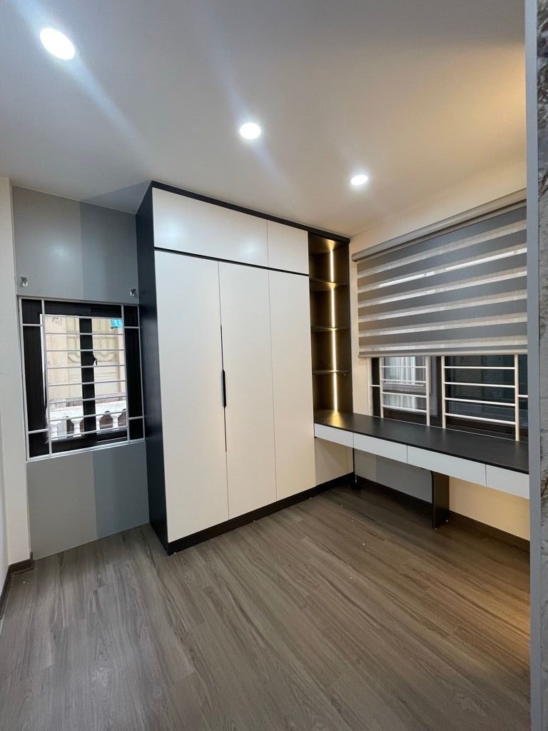 Bán nhà đẹp Dân xây Ngọc Lâm- sát phố dòng tiền khủng- 56m 5 tầng nhỉnh 11 tỷ