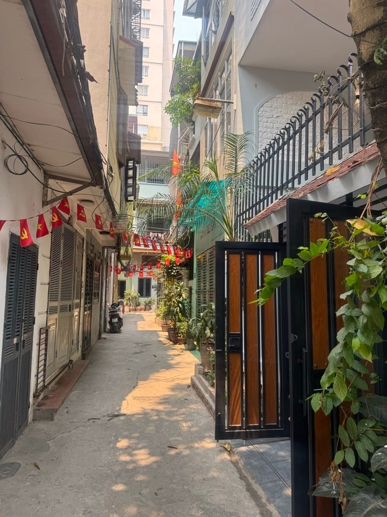 Bán nhà lương khánh thiện 5 tầng long lanh dân xây 2 thoáng hoàng mai