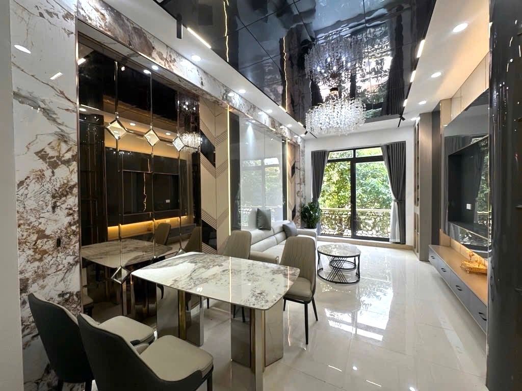 Bán nhà đẹp Phúc Đồng- Gara- thang máy- oto tránh- 2 mặt ngõ 50m 8 tầng nhỉnh 17 tỷ(TL)