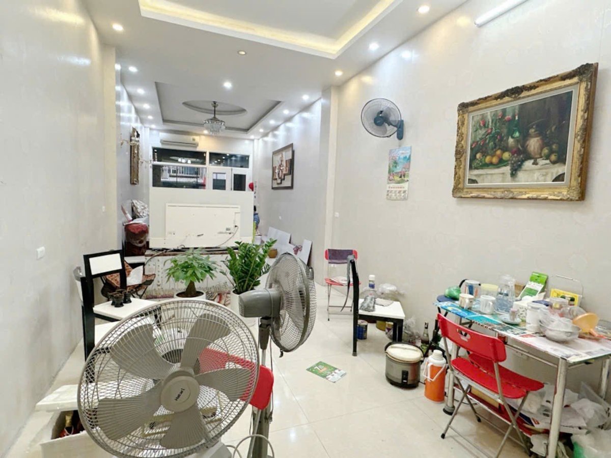 Bán Nhà Vương Thừa Vũ. Thanh Xuân. 5 Tầng Thang Máy. Ô Tô. DT 71m2. MT 3.7m. Giá 34.7 Tỷ