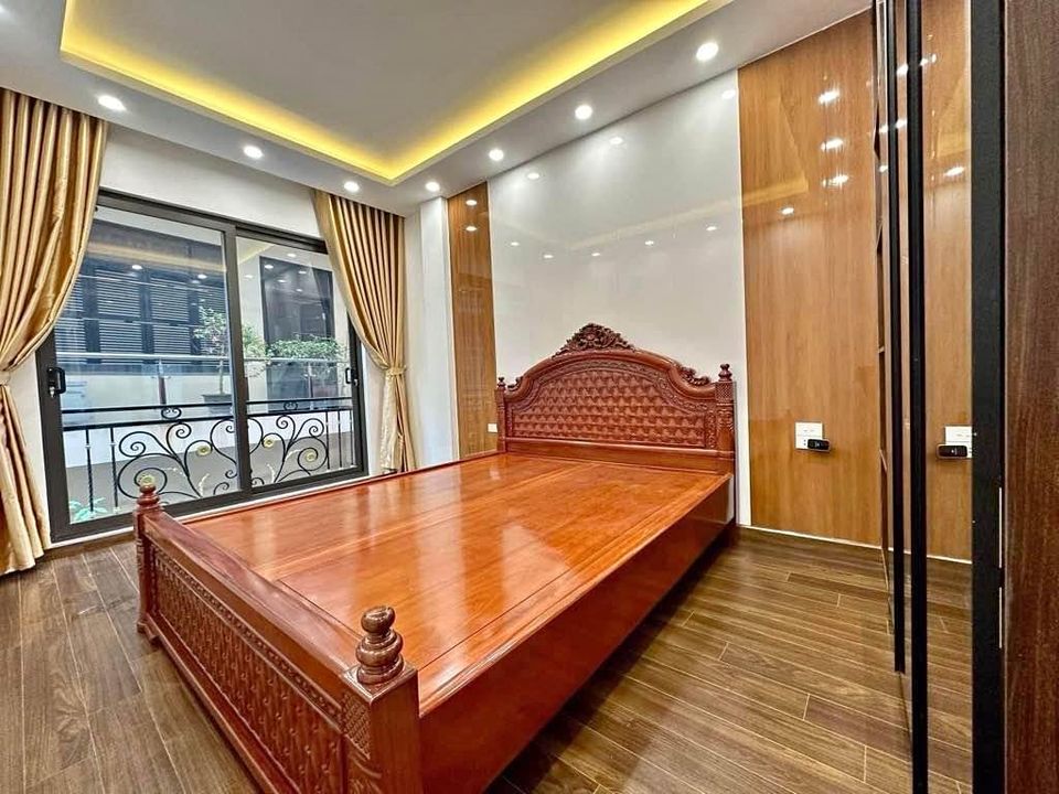 BÁN ĐẤT TẶNG NHÀ 2 TẦNG TRUNG TÂM BA ĐÌNH 90M2, KHU VIP NHẬT – HÀN, 33.9 TỶ.