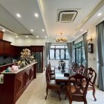  200m2 - 4
