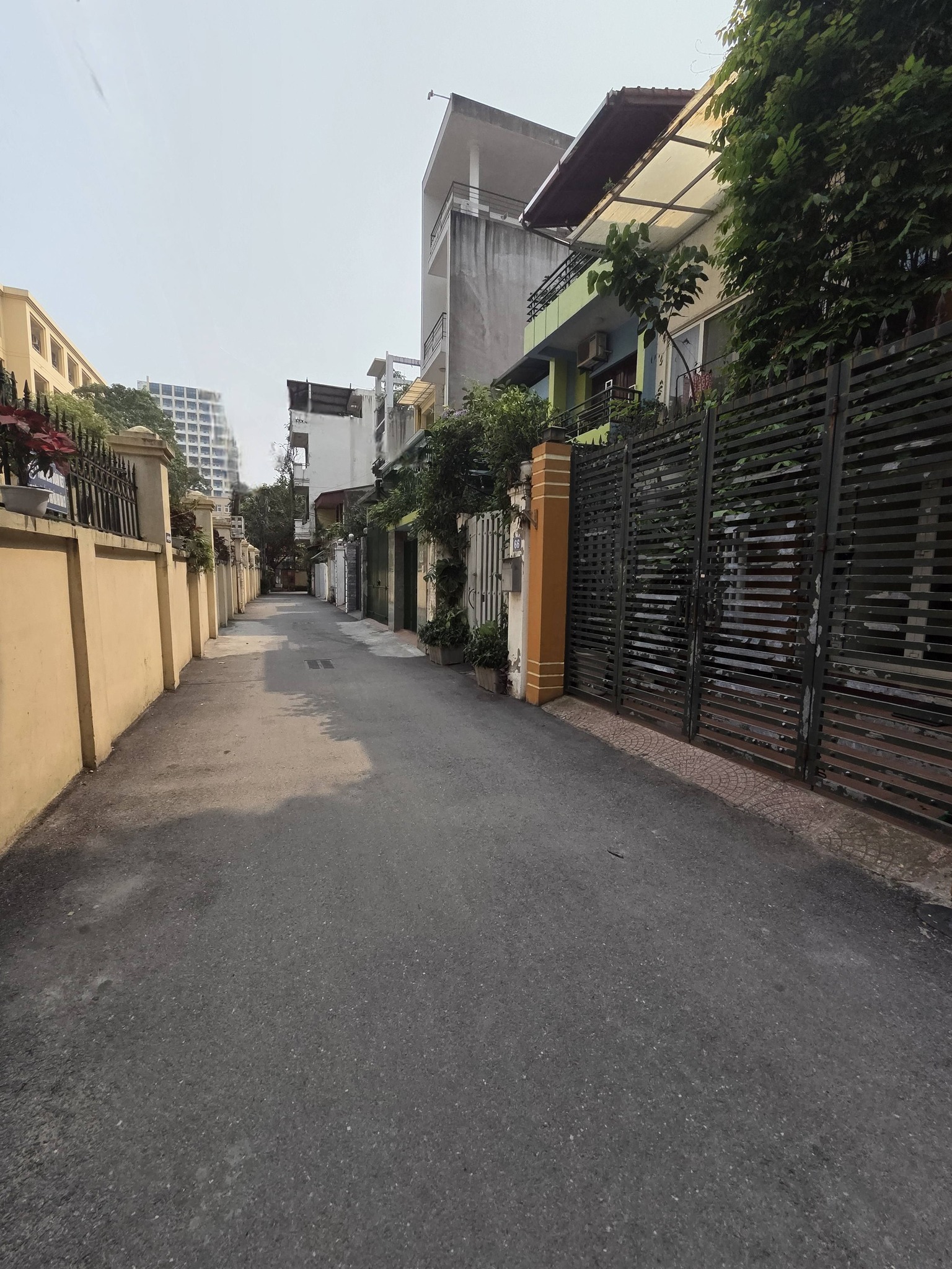 BÁN NHÀ ĐƯỜNG HOÀNG QUỐC VIỆT. 110M2 - 5 TẦNG.