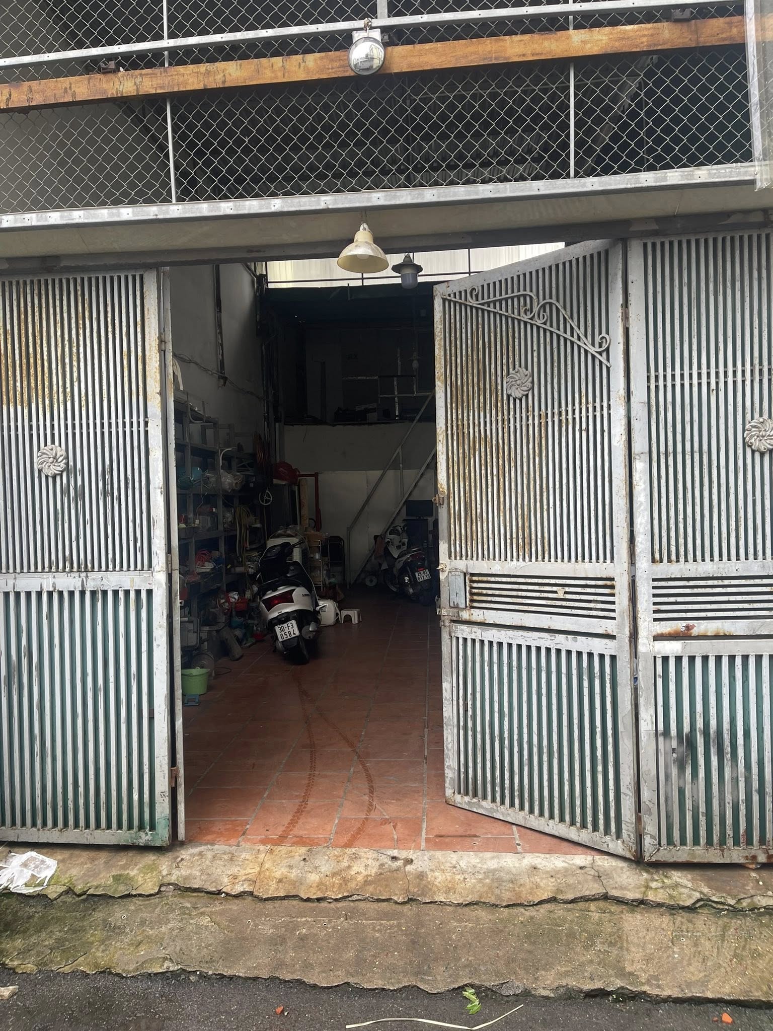 BÁN NHÀ ĐƯỜNG NGUYỄN VĂN CỪ-MẶT NGÕ ÔTÔ TRÁNH-58Mx3T-GIÁ TỐT-TIỆN ÍCH BẠT NGÀN