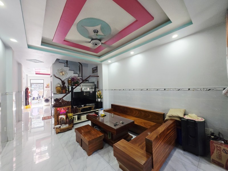 Bán nhà đường Ngô Chí Quốc, Bình Chiểu, Thủ Đức, TP HCM. DT 86m2, 3 tầng. Giá 6,05 tỷ, SHR - 0933125879