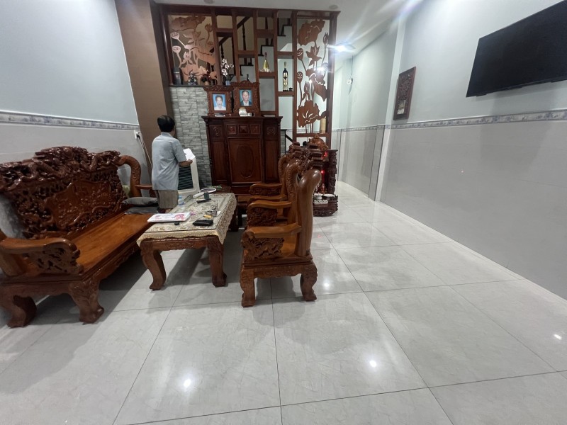 Bán nhà 3 tầng Đường Tam Châu Tam Bình Thủ Đức - 110m2 - Ngang 4.6m - Xe hơi vào nhà - Giá 7.7 Tỷ