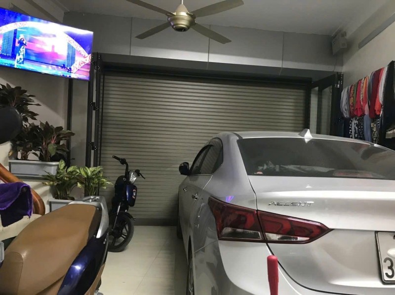 NHÀ NGUYỄN VĂN LINH – LONG BIÊN 30m² – 5 TẦNG – NGÕ Ô TÔ – FULL TIỆN ÍCH