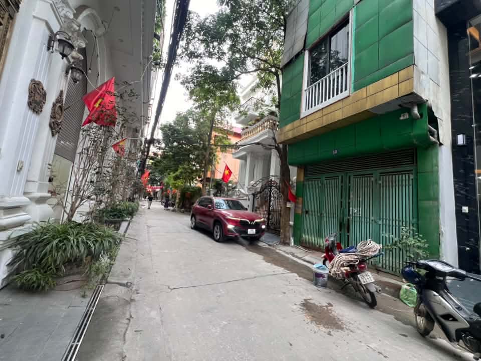 BÁN TÒA NHÀ PHỐ TÂN MAI. 90M2 - 6 TẦNG. THANG MÁY. GARA Ô TÔ. KINH DOANH.
