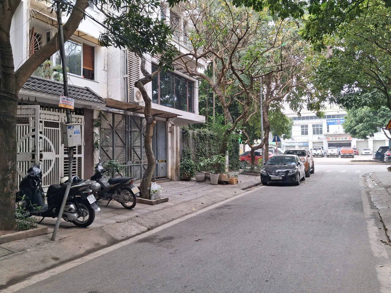 BÁN BIỆT THỰ KHU NHÀ Ở TRUNG VĂN. 90M2 - 4 TẦNG.