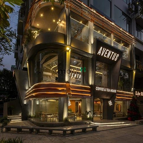 Cho thuê nhà MP Trung Hòa DT 180m²x5 tầng, MT 15m, Giá:170tr/tháng