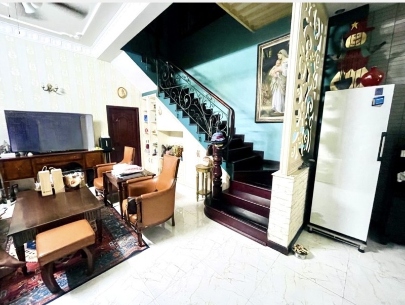 Bán Biệt Thự sân vườn, đường Trương Thanh Hải, Tăng NHơn Phú B, Thủ Đức, TP HCM. DT 210m2, Sổ Hồng, 16.4 Tỷ