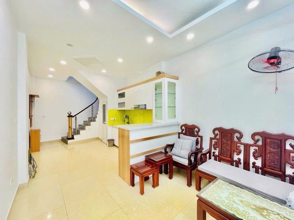 Bán nhà lô góc phố Phan Kế Bính, Ba Đinh, hai thoáng, gần phố, dân xây, 40m x 5T, 12.3 tỷ