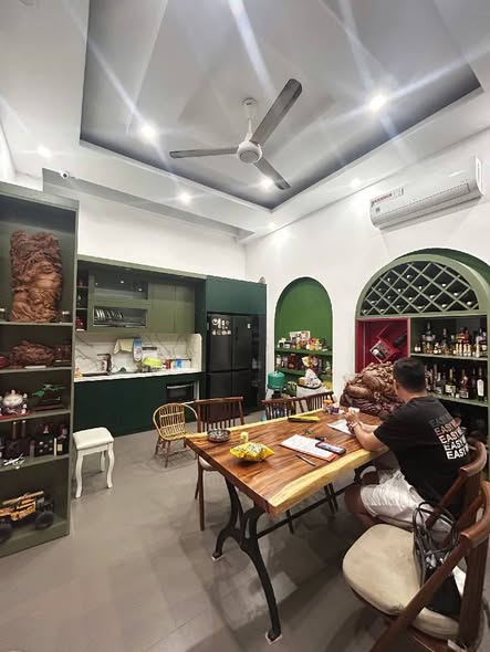 Bán nhà phố Nguyễn Lương Bằng, Đống Đa, dân xây, ngõ thoáng rộng, 45m, 6 tầng, 12.2 tỷ