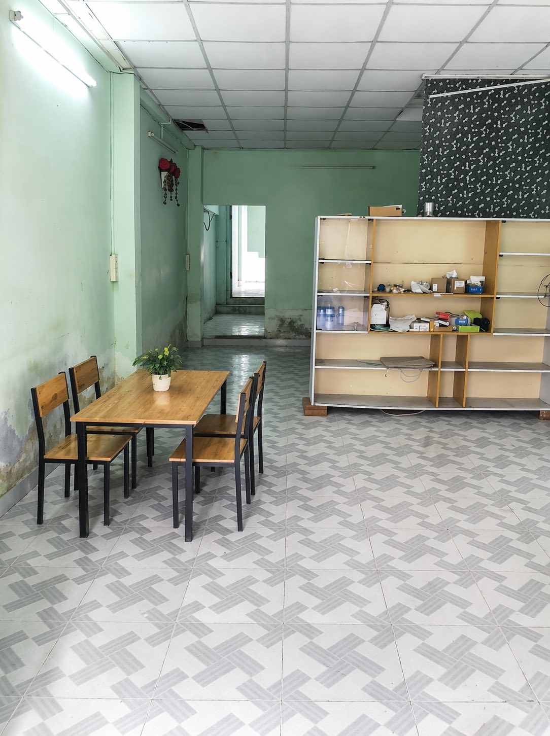 CHỈ 6.3 TỶ SỞ HỮU NHÀ 85M 2 TẦNG HXH TRÁNH SÁT MẶT TIỀN NGAY TÂN SƠN NHÌ