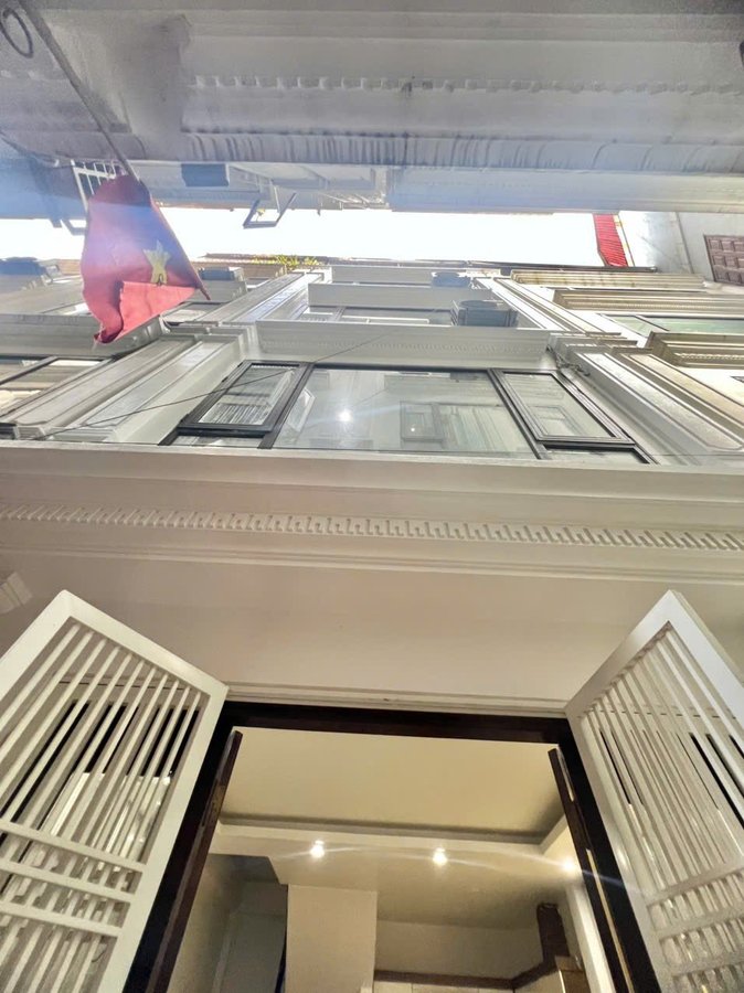 NHÀ DÂN XÂY LÕI BỒ ĐỀ GẦN HỒNG TIẾN 2 THOÁNG VĨNH VIỄN