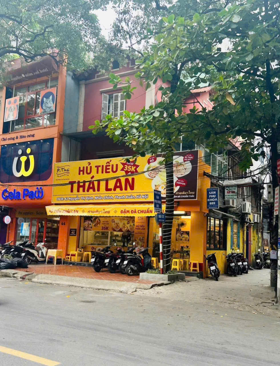 CHO THUÊ NHÀ NGUYỄN THỊ ĐỊNH CẦU GIẤY HÀ NỘI Diện tích: 130m2 Số tầng: 4 tầng Mặt tiền: 12m