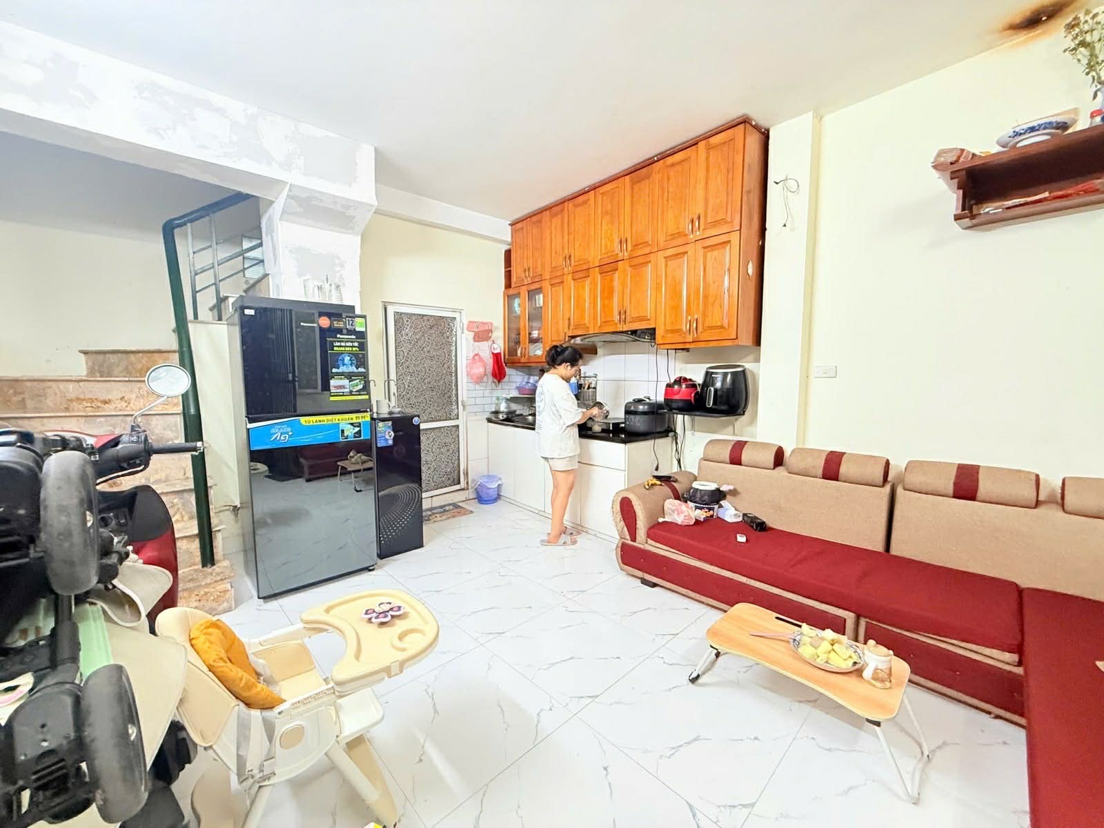 BÁN NHÀ CẦU GIẤY-30M2 X2 TẦNG-GẦN PHỐ DƯƠNG QUẢNG HÀM -ĐẠI HỌC THỦ ĐÔ-NHỈNH 6 TỶ