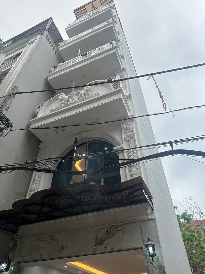 NHÀ MỚI 8 TẦNG Ô TÔ ĐỖ CỬA Phố Đàm Quang Trung 65m2 X 16.6 Tỷ Long Biên Hà Nội.