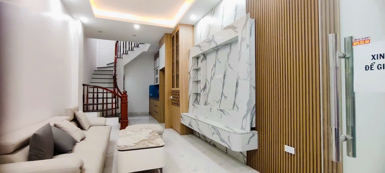 CHỦ NHỜ BÁN GẤP NHÀ MỚI 5 TẦNG - GẦN NGÃ 5 HÀ TRÌ - FULL NỘI THẤT - 3 PHÚT RA CHỢ HÀ ĐÔNG