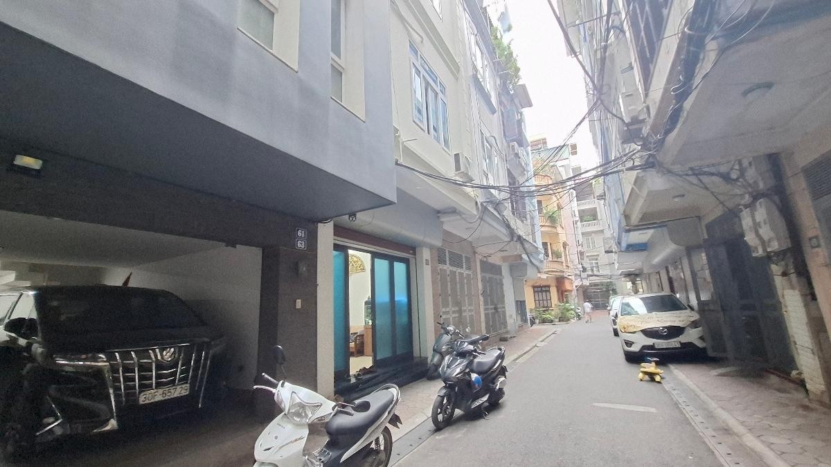 BÁN NHÀ - THÁI HÀ ĐỐNG ĐA - NHÀ TRÊN MẶT NGÕ THÔNG - OTO ĐỖ CỬA - KINH DOANH - DIỆN TÍCH RỘNG - LÔ GÓC 3 MẶT THOÁNG - - Ở SƯỚNG --GIÁ 19,7 TỶ