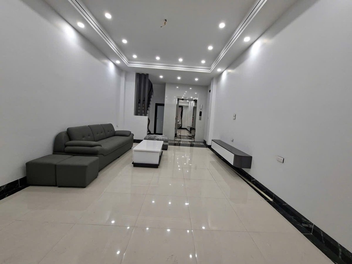 SIÊU PHẨM BỒ ĐỀ 7 TẦNG THANG MÁY FULL NỘI THẤT SÁT HỒ