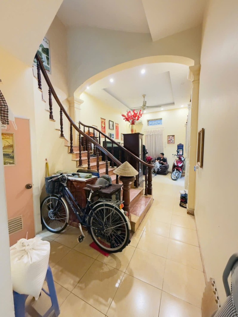 CHÍNH CHỦ BÁN NHÀ NGỌC THỤY – LONG BIÊN MT 11M HIẾM 45m² x 3 TẦNG