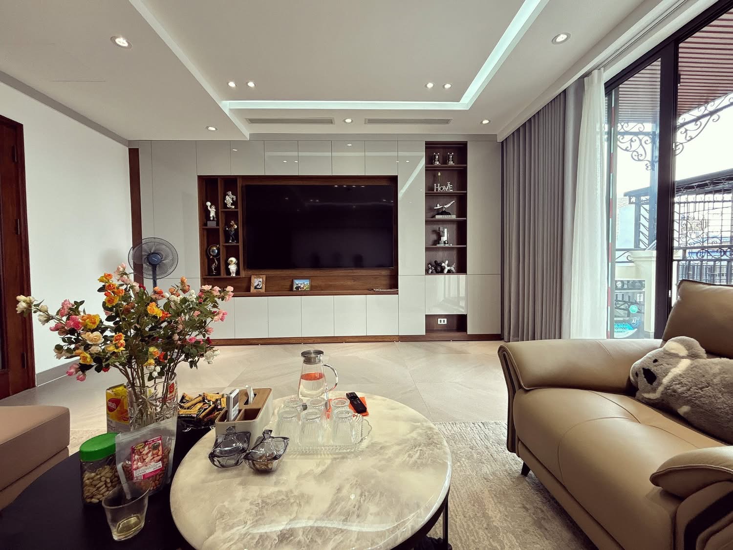 NHÀ PHÂN LÔ- 2 THOÁNG- Ở SƯỚNG- PHỐ NGUYỄN THỊ ĐỊNH- Ô TÔ TRÁNH- 63M- 5 TẦNG.