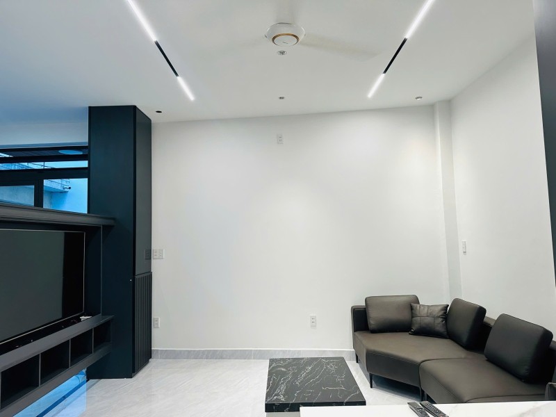 # Kiệt Ô tô gần MT Nguyễn Tri Phương, 60m2, 3 tầng đẹp, 3PN, 5.xx tỵ