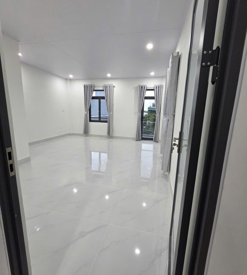 Bán nhà Bàu Mạc 18 90.2m2 giá 6.9 tỷ gần biển Nguyễn Tất Thành