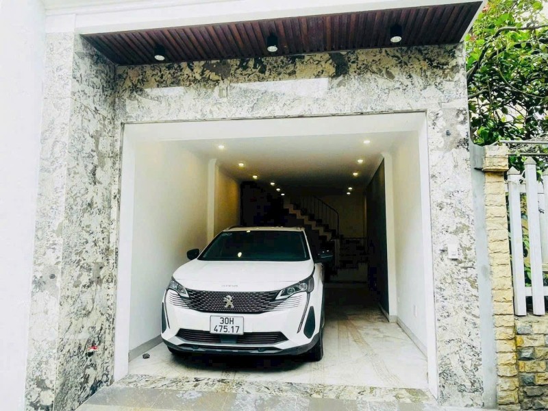 NGỌC THỤY – LONG BIÊN 38m² – 6 TẦNG – GARA Ô TÔ – FULL NỘI THẤT
