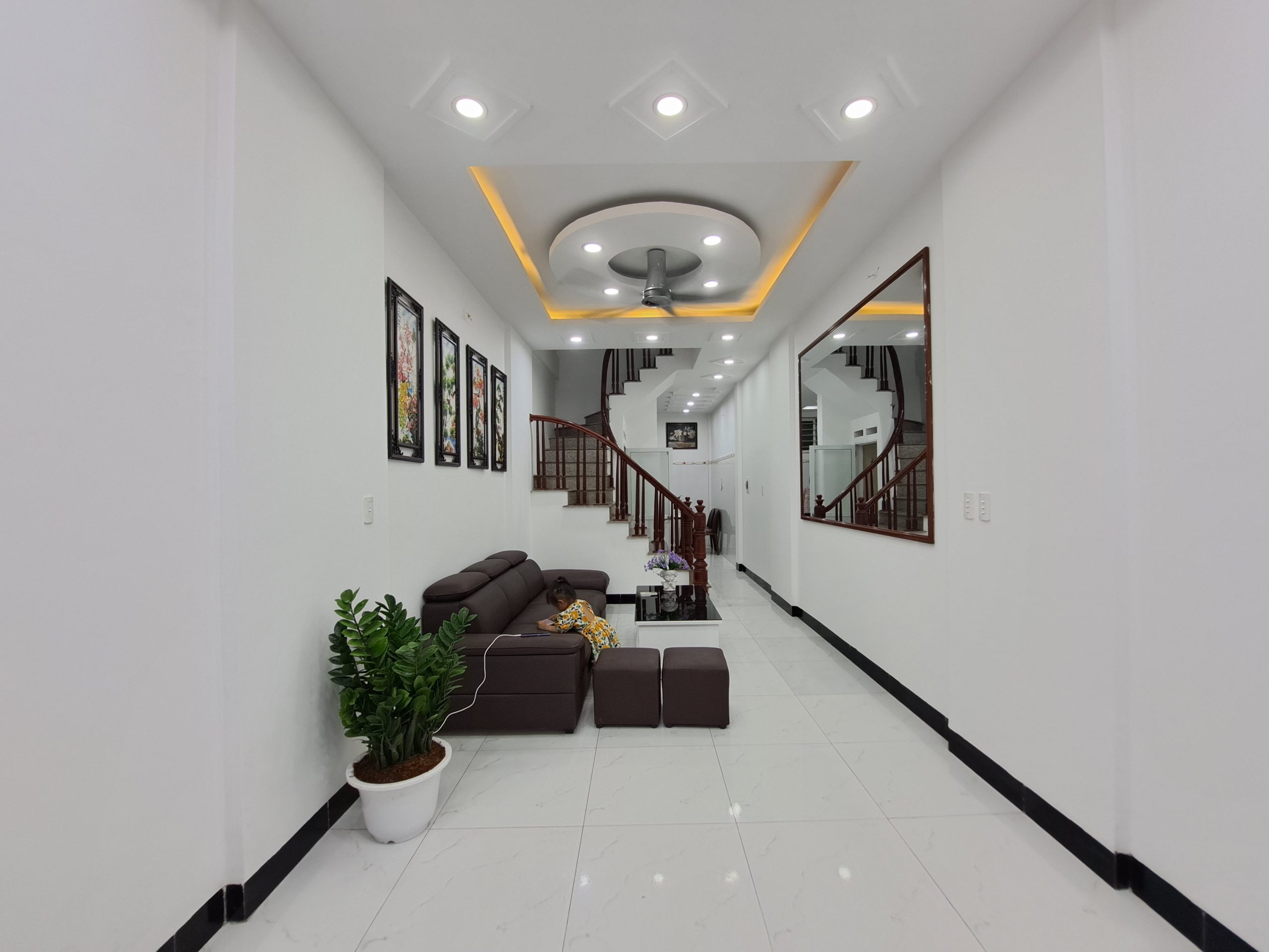 Hạ chào bán nhà Đại Từ Hoàng Mai, 4 tầng kiên cố, vài phút ra hồ Linh Đàm, gần đường Vành Đai 3