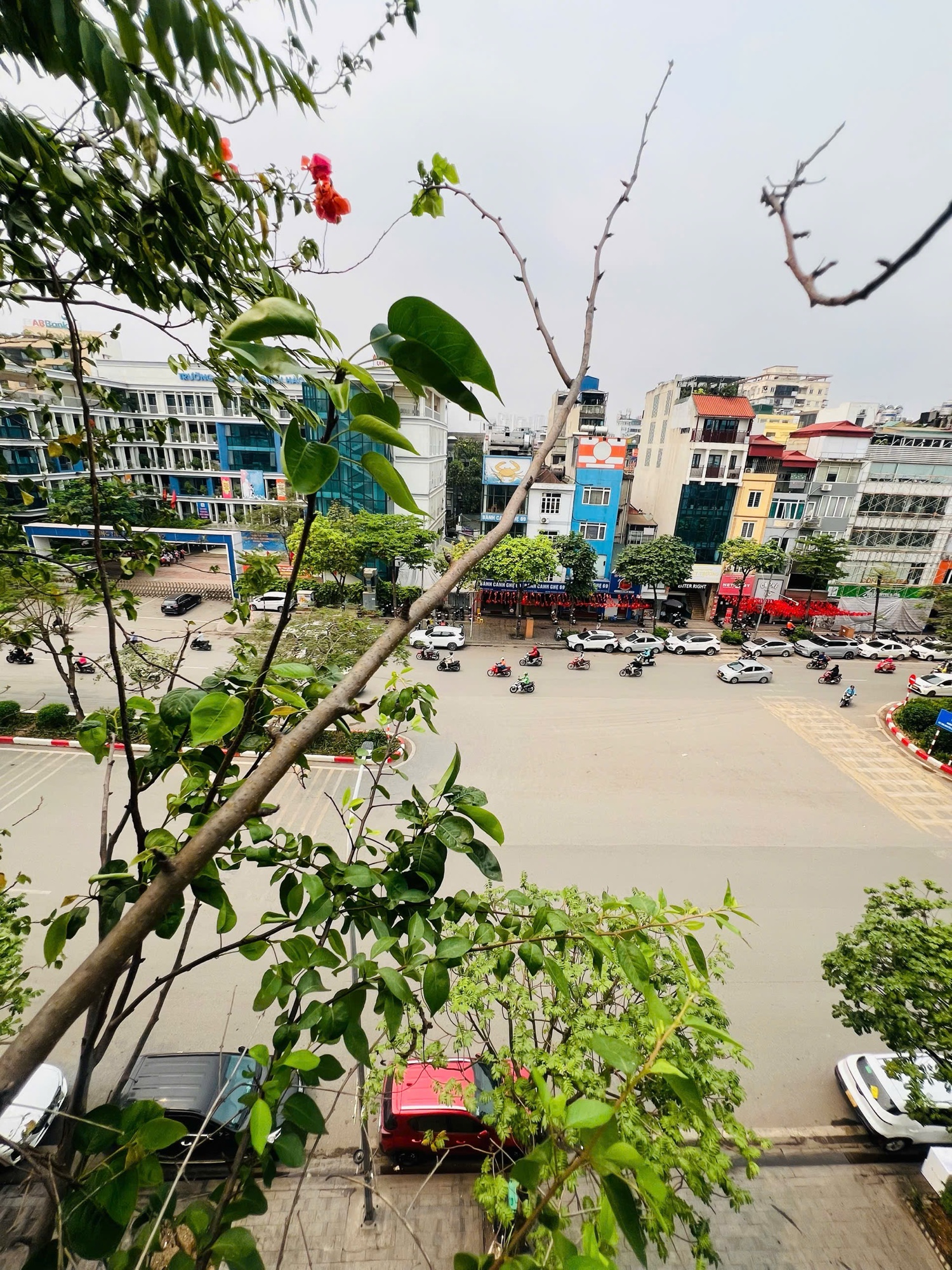 ️ SIÊU PHẨM 2 MẶT PHỐ Ô CHỢ DỪA – ĐÊ LA THÀNH – 6 & 7 TẦNG – THANG MÁY – VỈA HÈ 10M – DÒNG TIỀN KHỦNG
