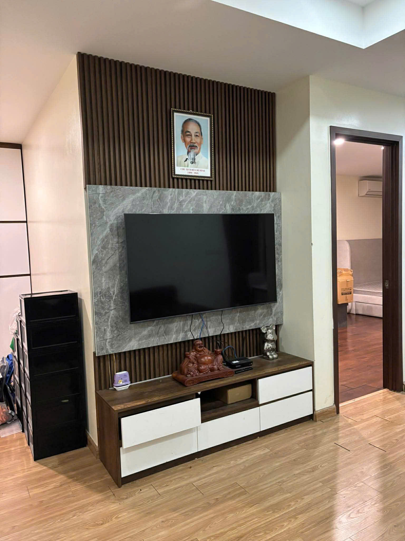 Cho thuê căn hộ tầng 8 chung cư OSAKA 48 Ngọc Hồi 80m2 x 2 ngủ, 2wc, 11 Triệu