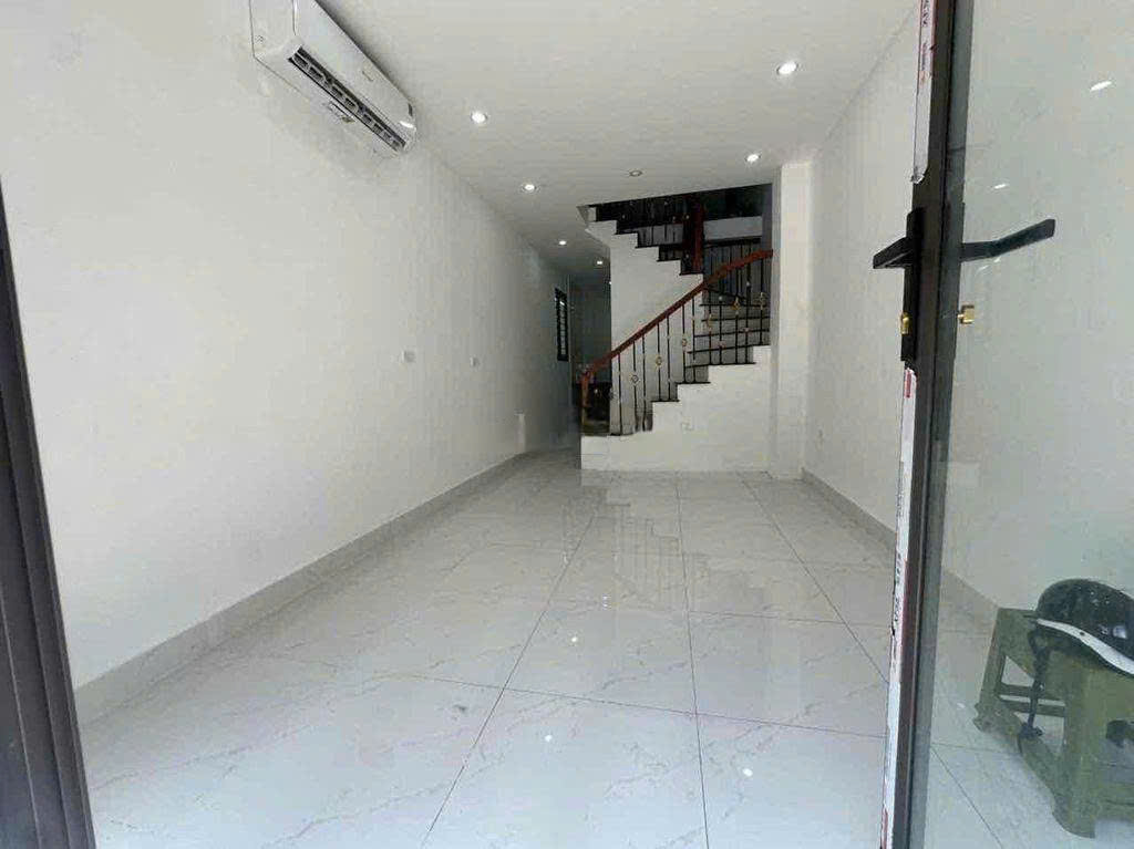 Cho thuê nhà riêng ngõ 107 Tân Khai 30m2 x 2 tầng x 2 ngủ, 9 triệu/tháng